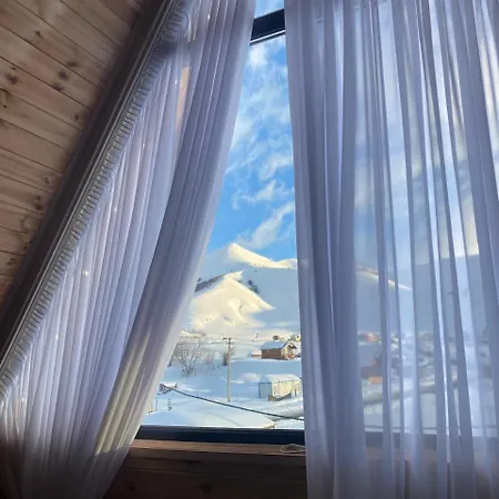 Cottage In Gudauri Hillsideinn K'umlists'ikhe Exterior photo